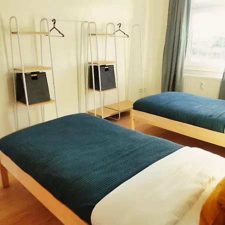 Apartamento Modern 2br With 55