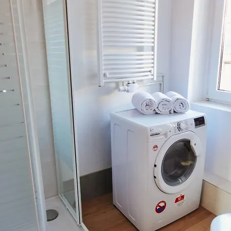 Modern 2br With 55