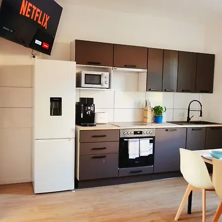 Modern 2br With 55
