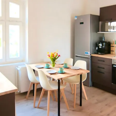 Modern 2br With 55