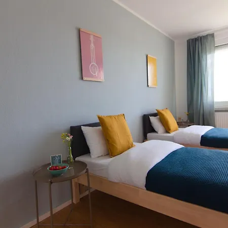 Апартаменты Modern 2br With 55